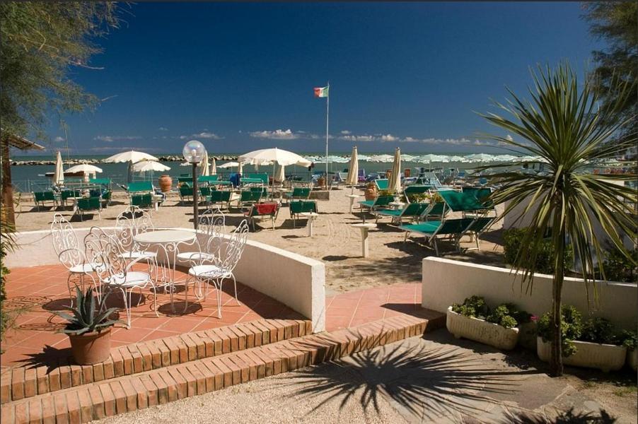 Hotel Napoleon San Mauro Mare 外观 照片