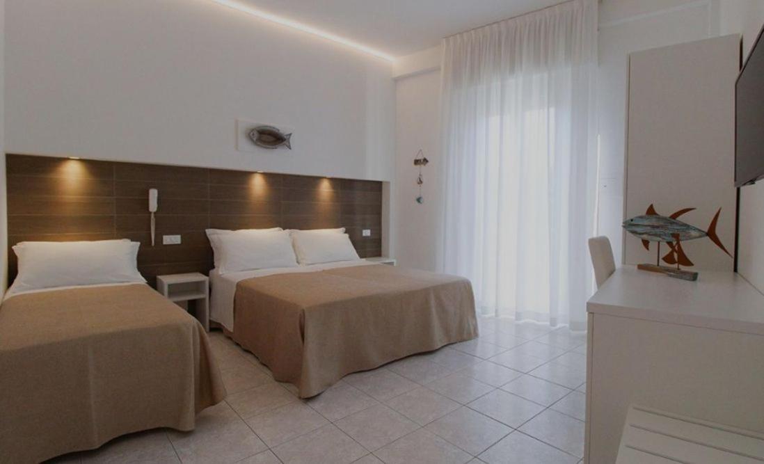 Hotel Napoleon San Mauro Mare 外观 照片