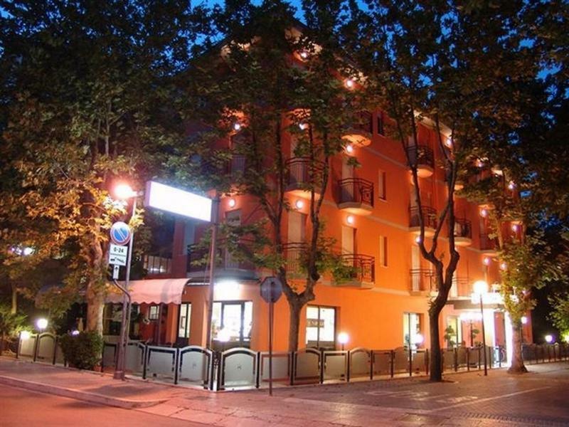 Hotel Napoleon San Mauro Mare 外观 照片